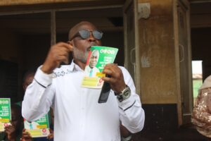 Dr. Adewale Kolapo Kareem Celebrates Birthday by Giving Back: Distributes Notebooks to Pupils at Alma Mater in Oyo State
